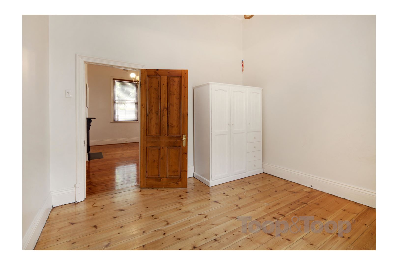33 Torrens Avenue, West Hindmarsh SA 5007, West Hindmarsh - Thumbnail 4