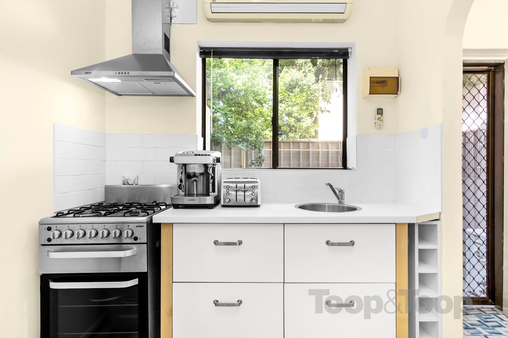 2 / 2 Broughton Street, Glenside SA 5065, Glenside - Thumbnail 2