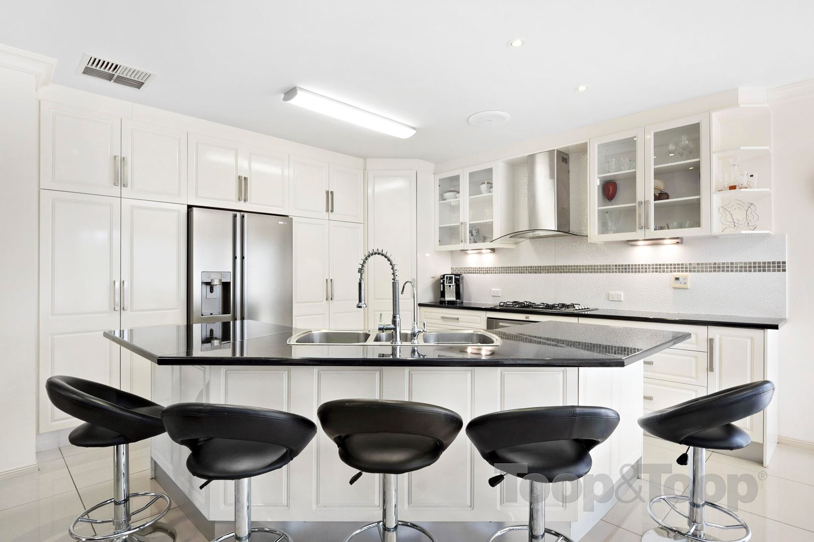 3 Minorca Court, Parafield Gardens SA 5107, Parafield Gardens - Thumbnail 4