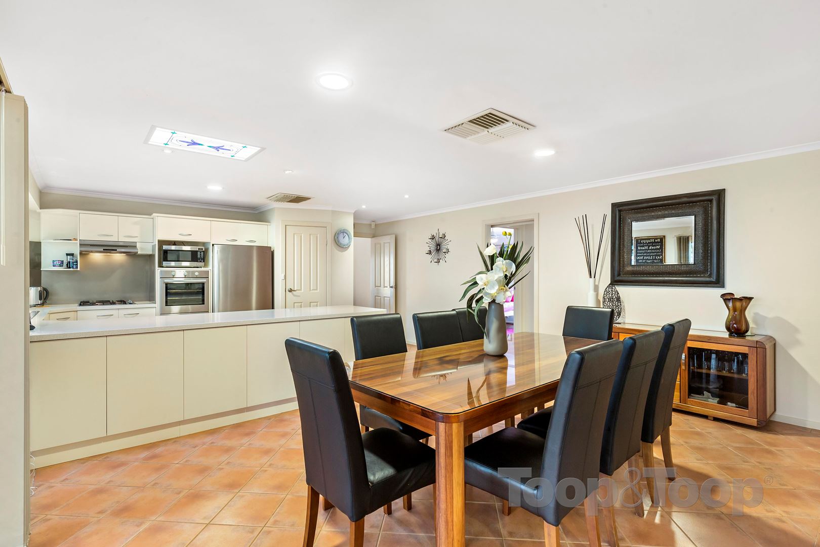 4 Lakeview Court, Aberfoyle Park SA 5159, Aberfoyle Park - Thumbnail 3
