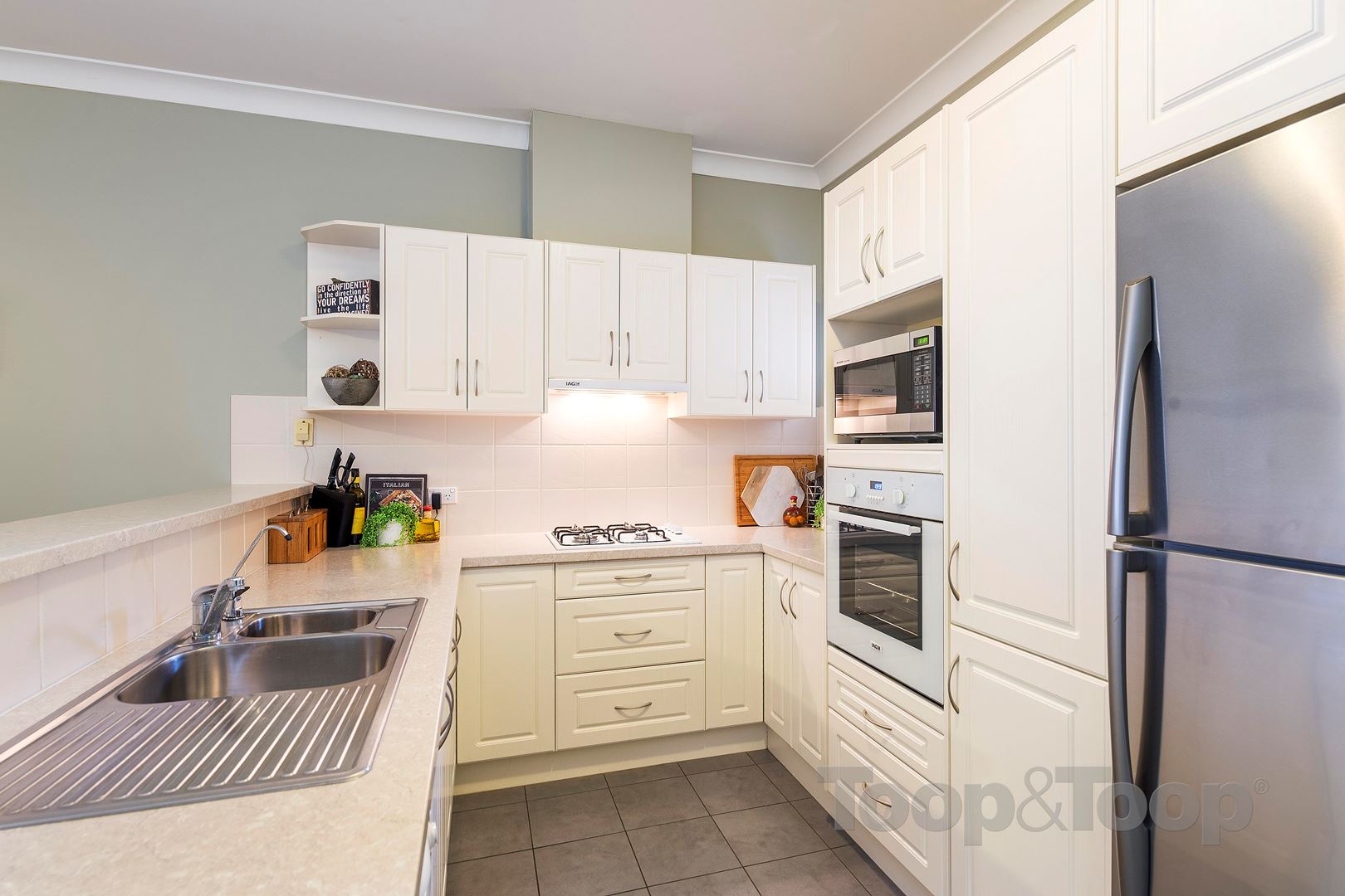 13 Lockwood Drive, Greenwith SA 5125, Greenwith - Thumbnail 3