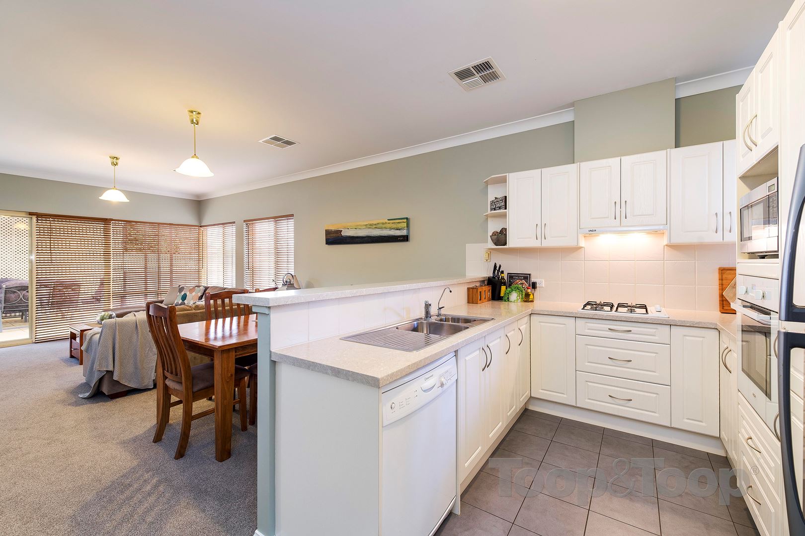 13 Lockwood Drive, Greenwith SA 5125 TOOP+TOOP