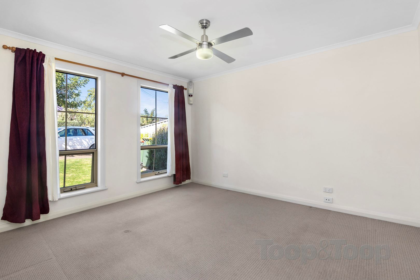 11 Shearer Avenue, Seacombe Gardens SA 5047, Seacombe Gardens - Thumbnail 2