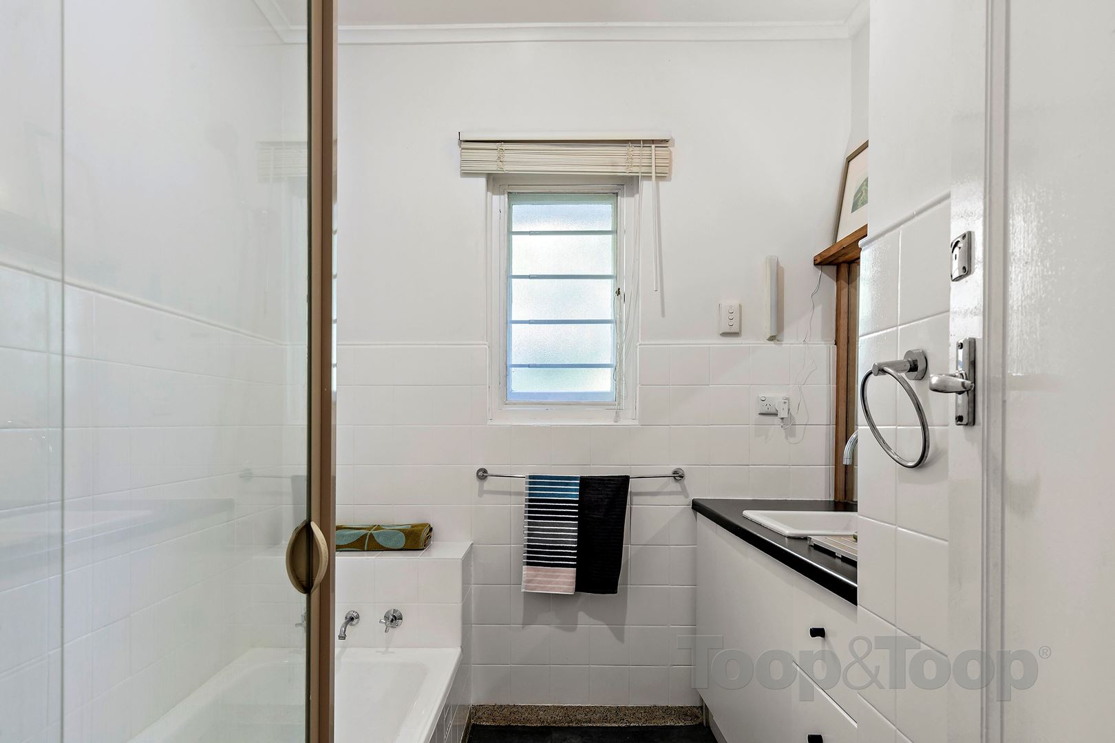 10 Barretts Road, Torrens Park SA 5062, Torrens Park - Thumbnail 8