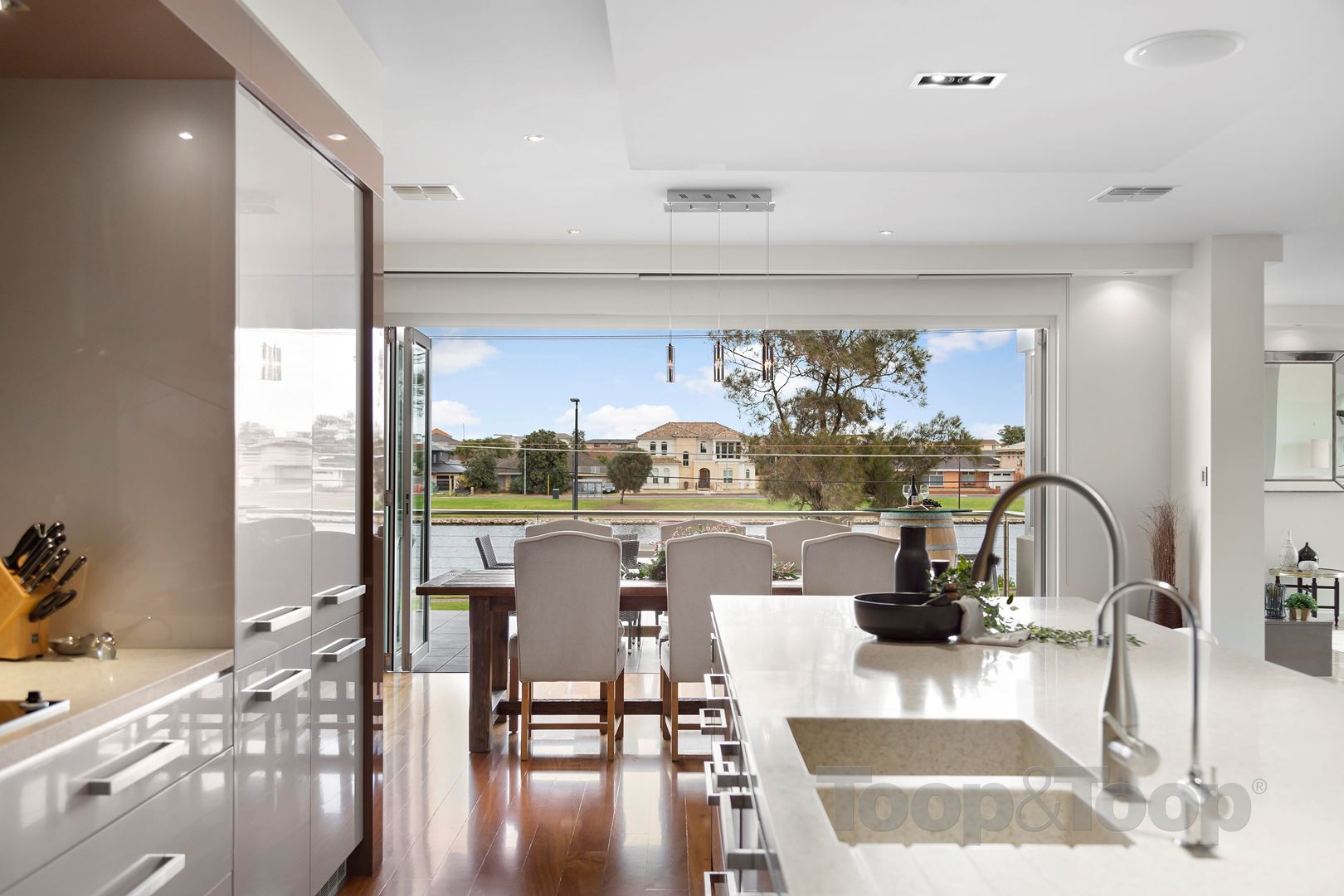 52 Adelphi Crescent, Glenelg North SA 5045, Glenelg North - Thumbnail 3