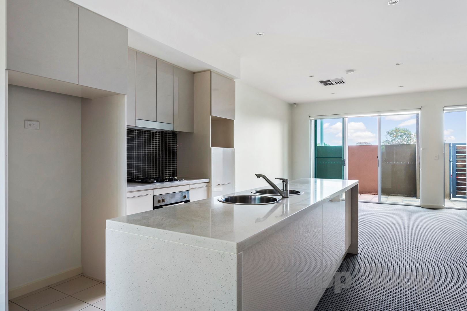 16 Karka Cove, New Port SA 5015, New Port - Thumbnail 3