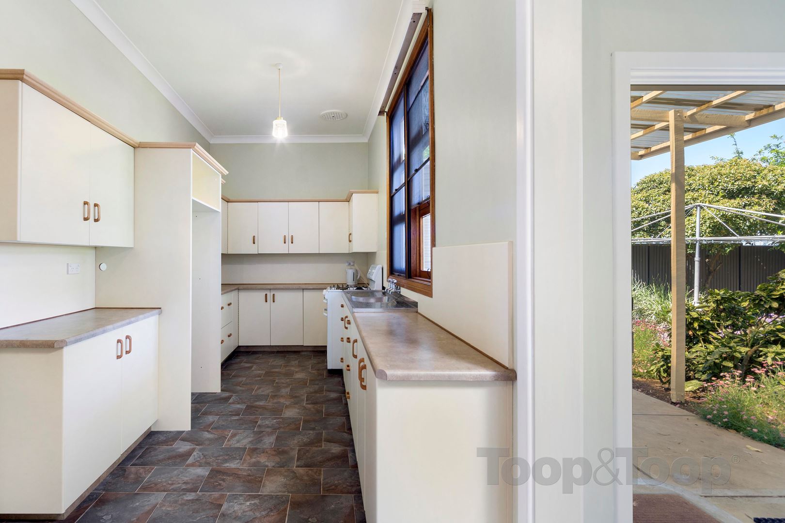 32 Wells Street, Stepney SA 5069, Stepney - Thumbnail 8