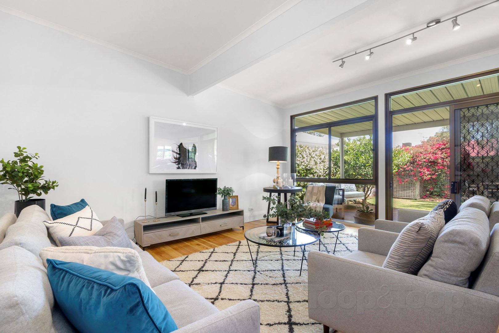 15 Yeronga Avenue, Kensington Park SA 5068, Kensington Park - Thumbnail 3