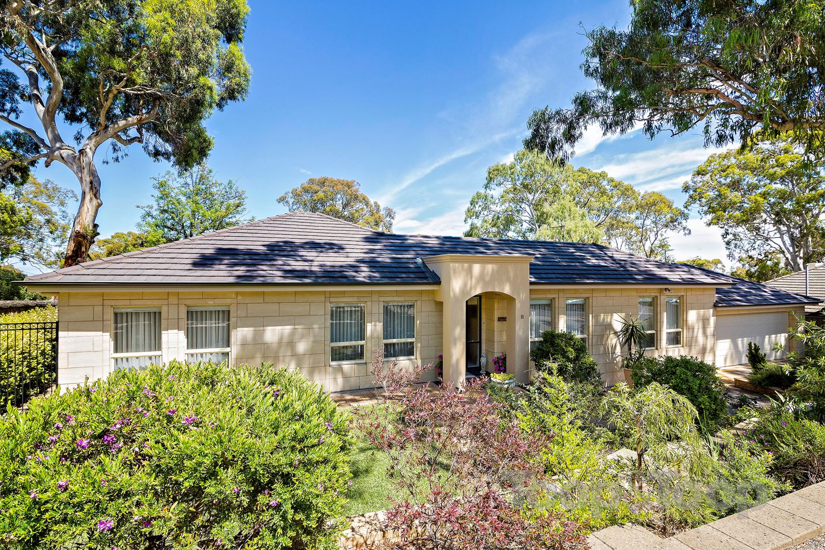 11 Mingara Avenue, Stonyfell SA 5066