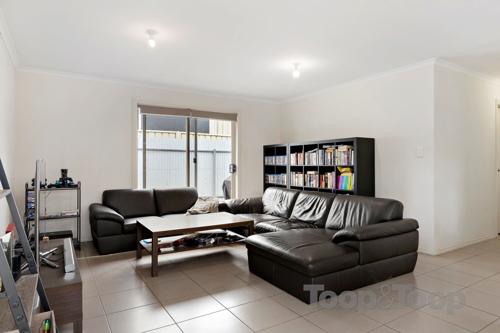 1 / 5 Bishops Hill Road, Happy Valley SA 5159, Happy Valley - Thumbnail 4