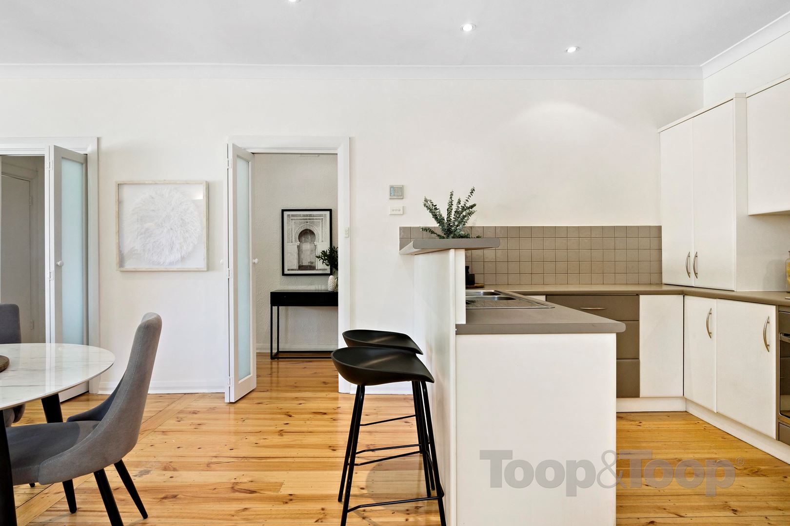 1/41 Broadway, Elwood, Glandore - Thumbnail 4