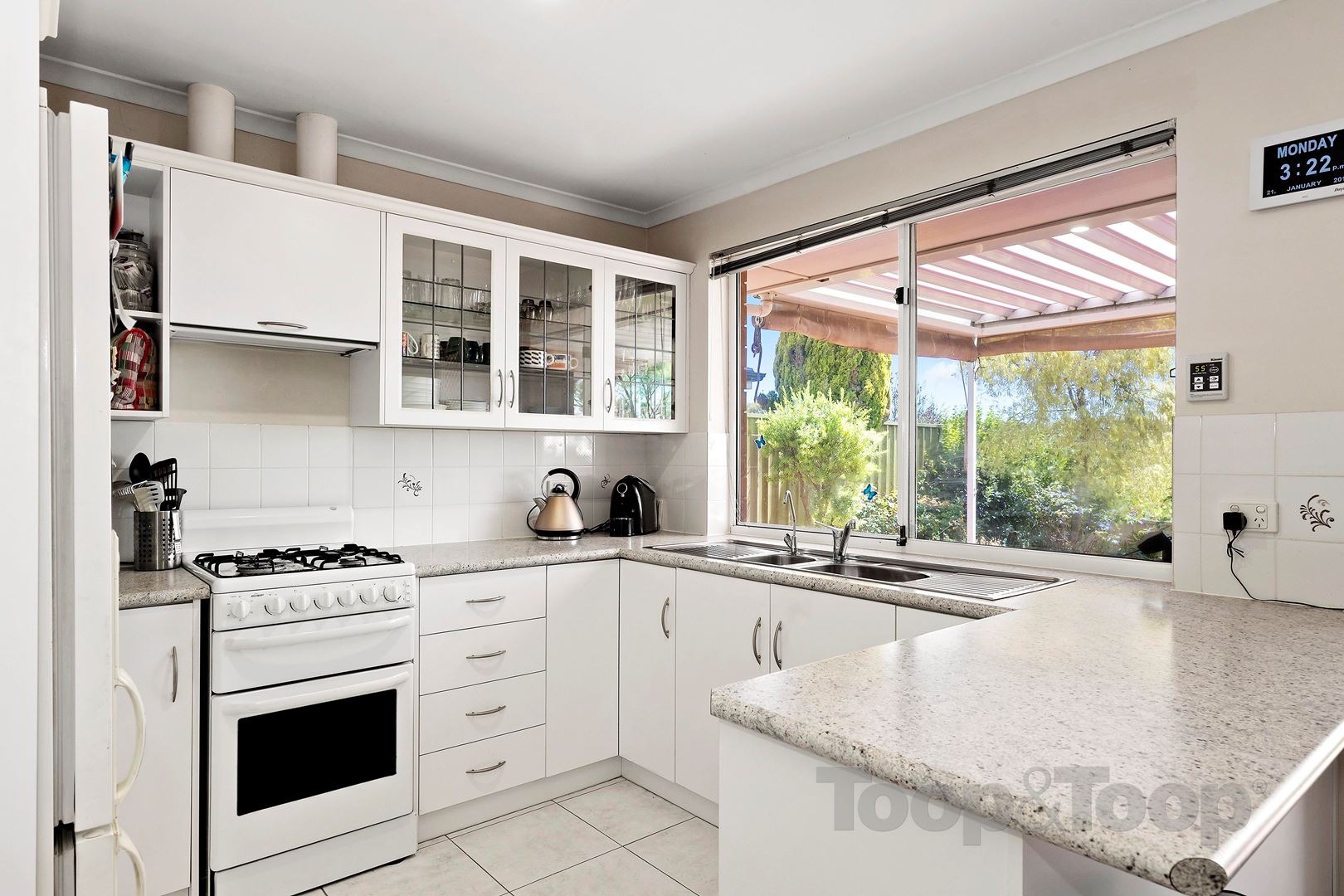 6 Kenneally Court, Golden Grove SA 5125, Golden Grove - Thumbnail 2