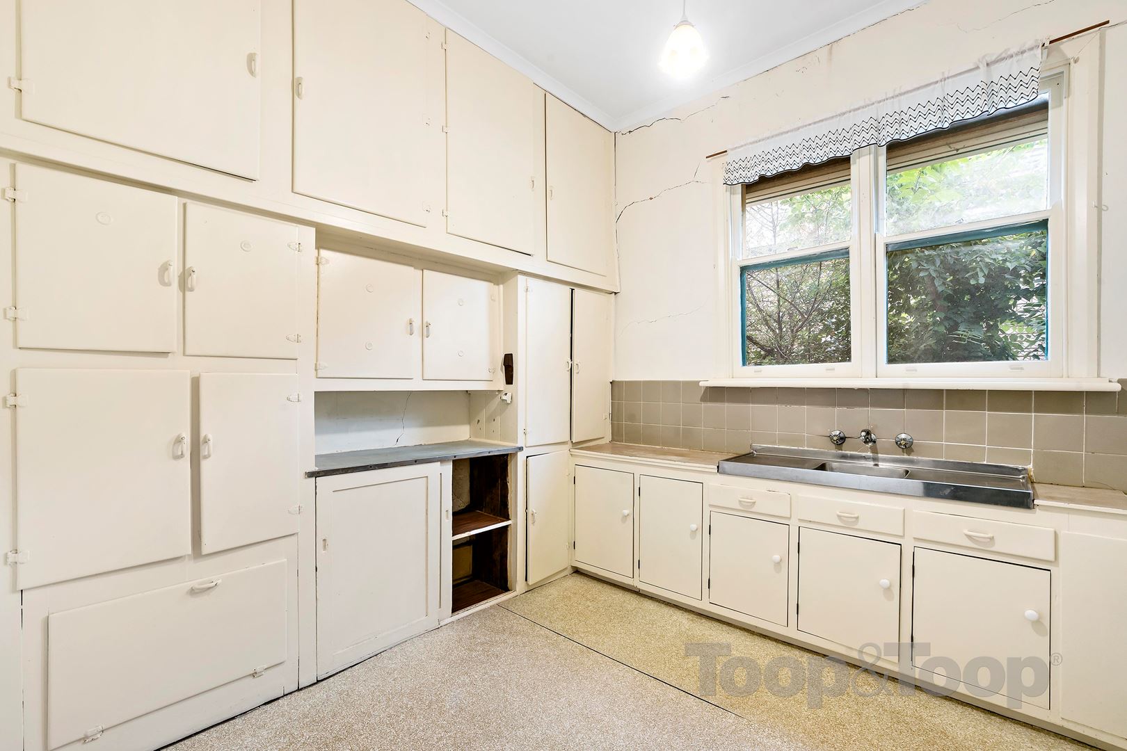16 Trevorten Avenue, Glenunga SA 5064, Glenunga - Thumbnail 6