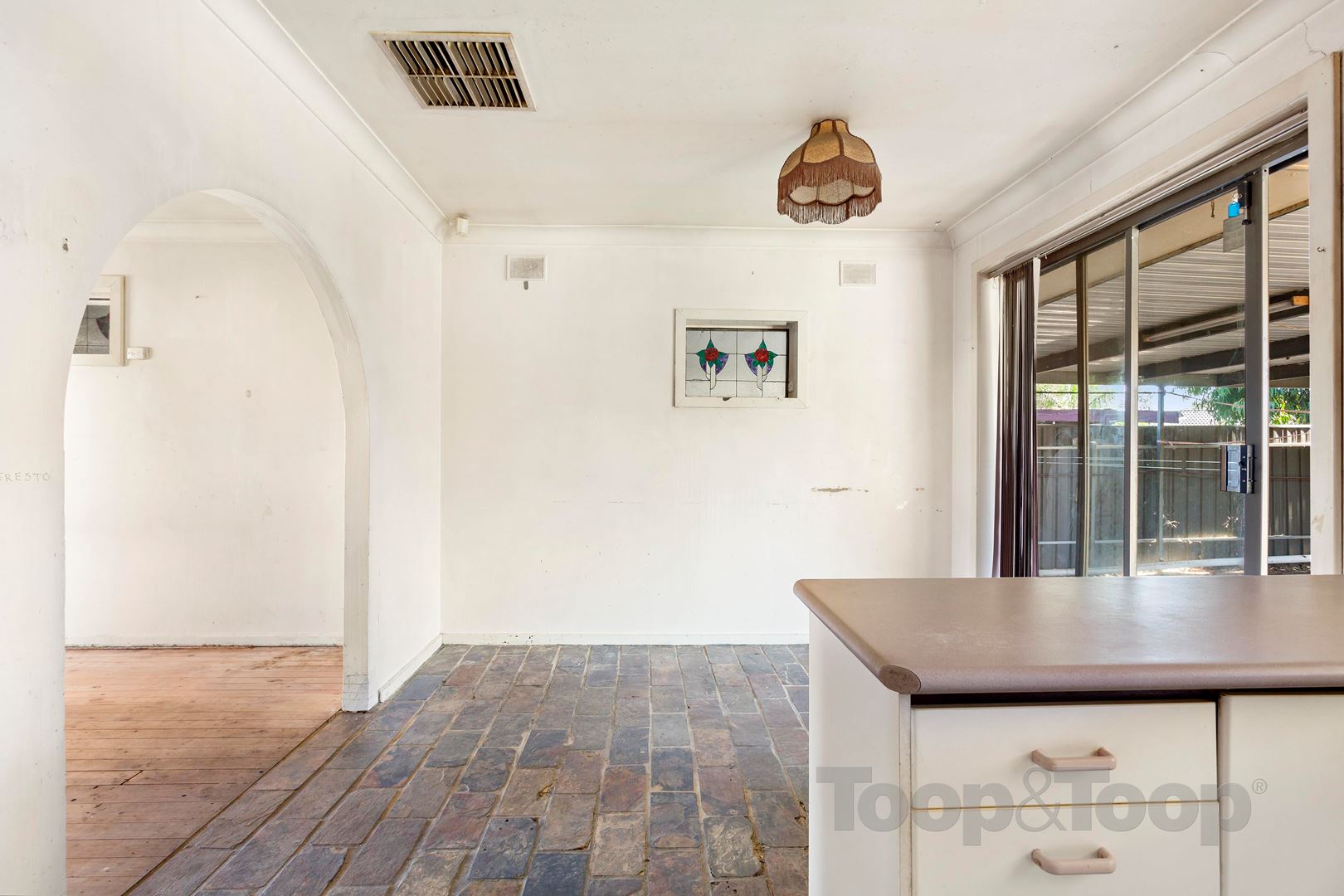 6 Dienelt Drive, Para Hills West SA 5096, Para Hills West - Thumbnail 2