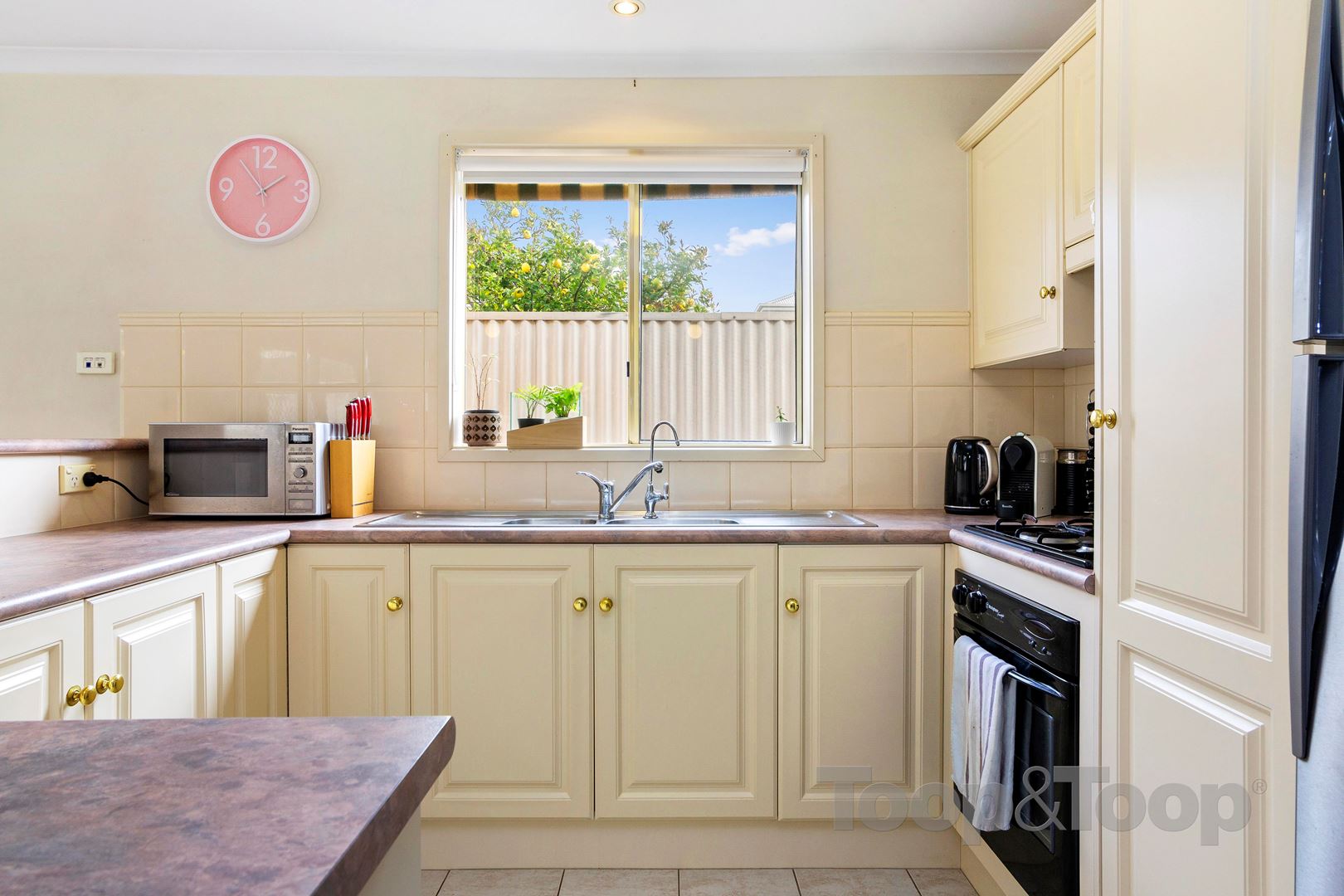2 / 125 Dunrobin Road, Warradale SA 5046, Warradale - Thumbnail 2