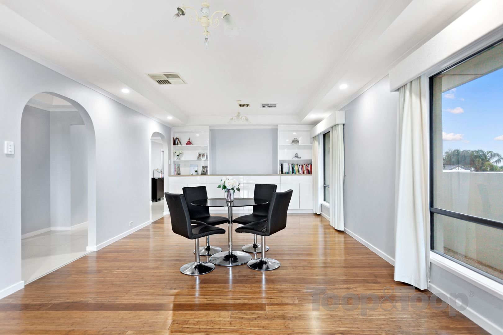6 Trowbridge Circuit, Gulfview Heights SA 5096, Gulfview Heights - Thumbnail 2