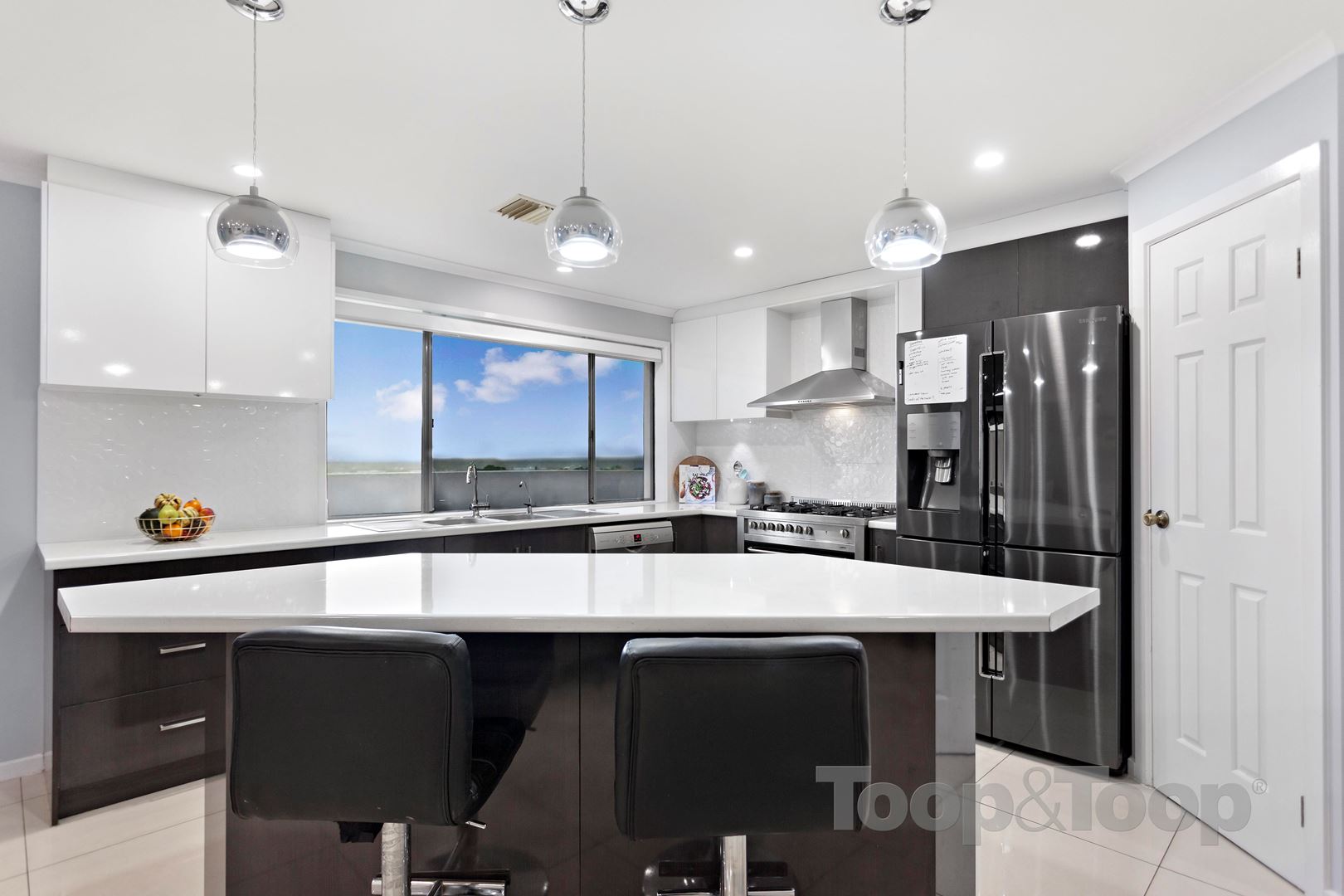 6 Trowbridge Circuit, Gulfview Heights SA 5096, Gulfview Heights - Thumbnail 3