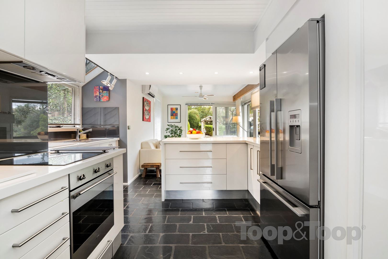 31 Gleneagles Road, Mount Osmond SA 5064, Mount Osmond - Thumbnail 3