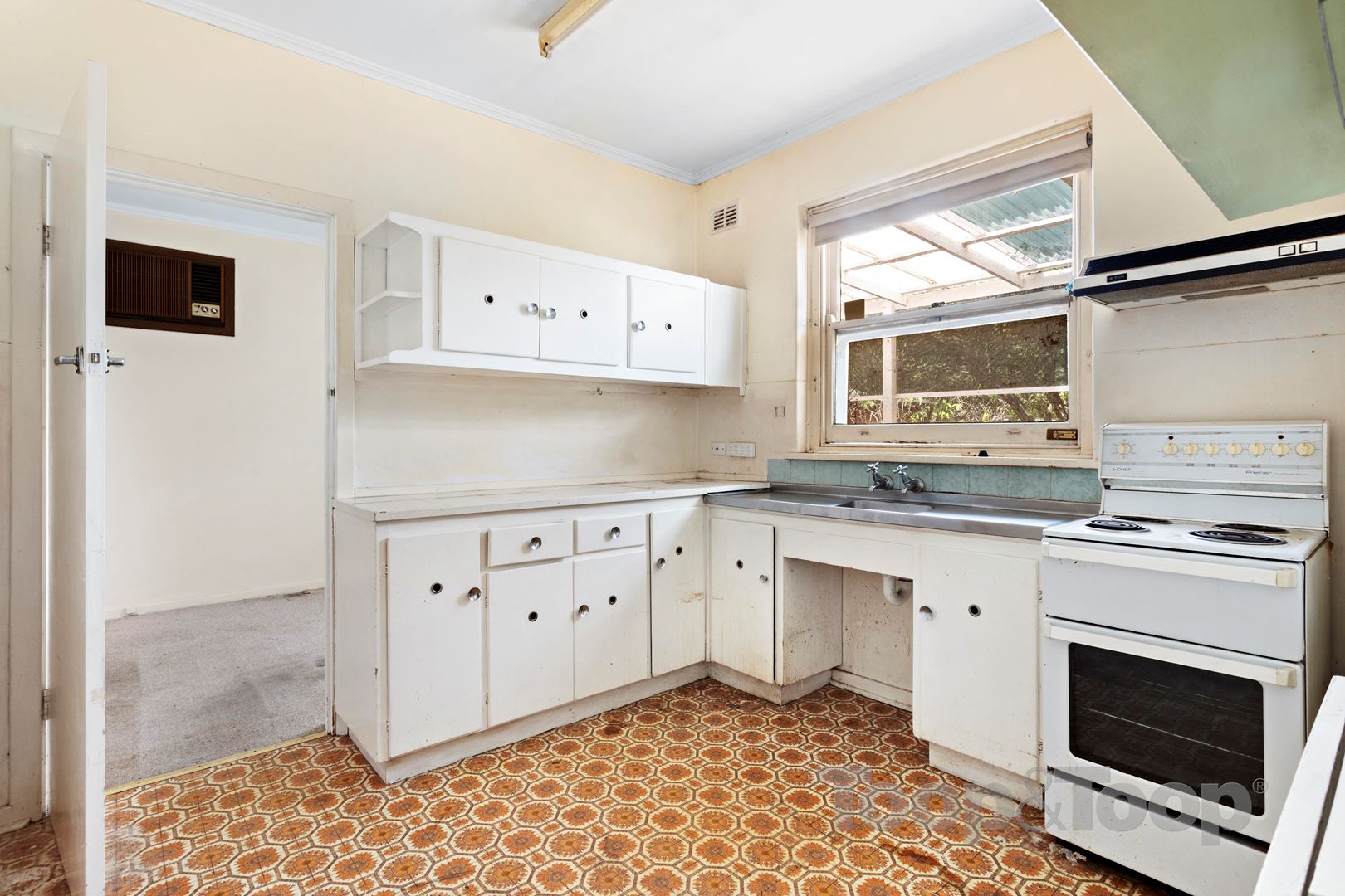 7 Blake Road, Elizabeth South SA 5112, Elizabeth South - Thumbnail 2