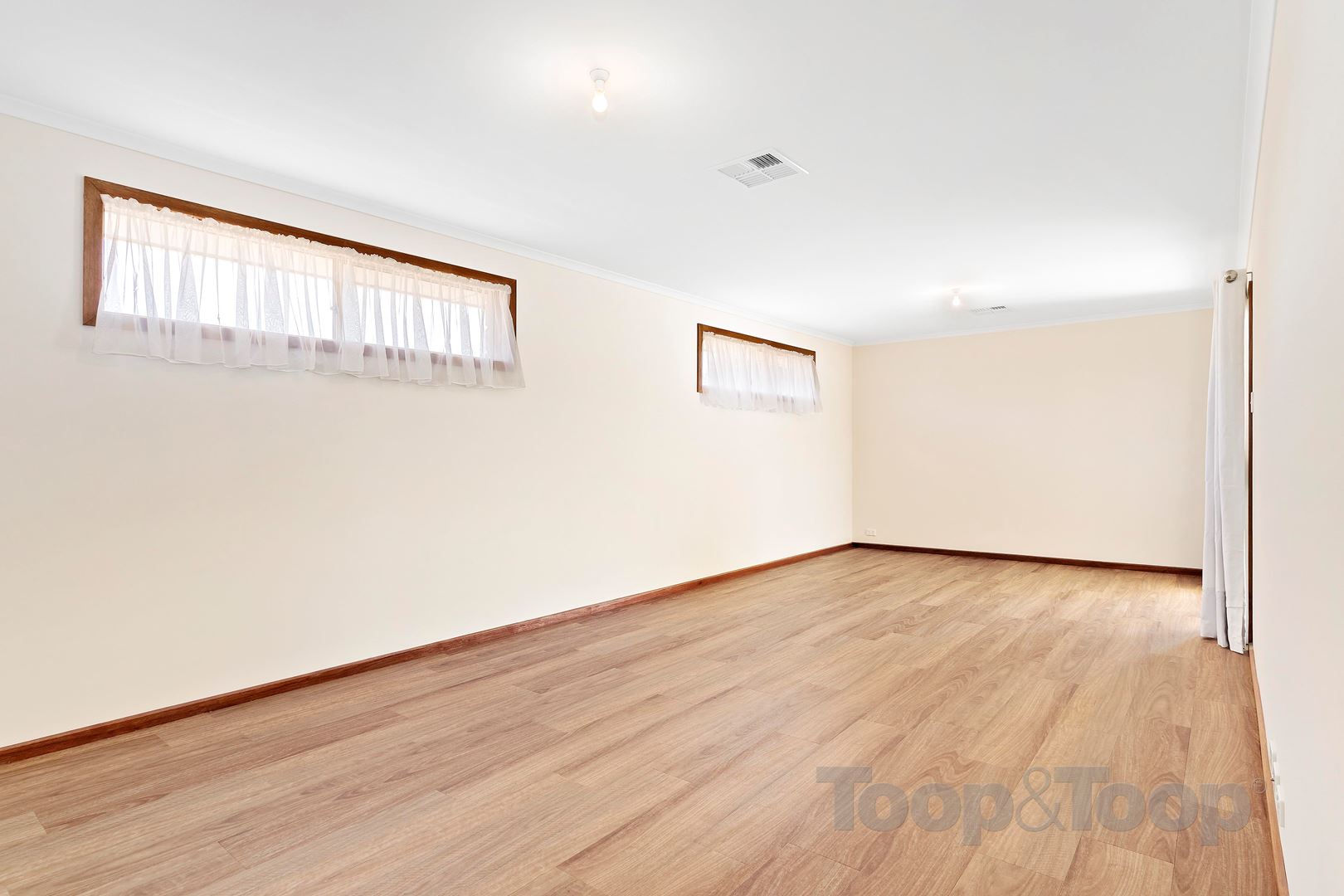 50 Bray Street, Moonta Bay SA 5558, Moonta Bay - Thumbnail 8