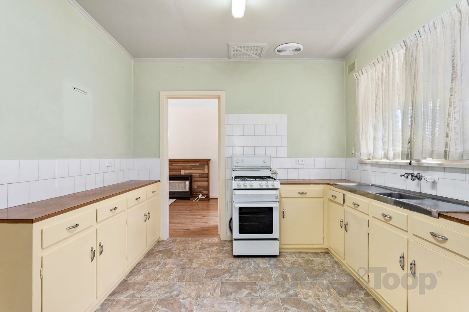 522 Milne Road, Redwood Park SA 5097, Redwood Park - Thumbnail 2