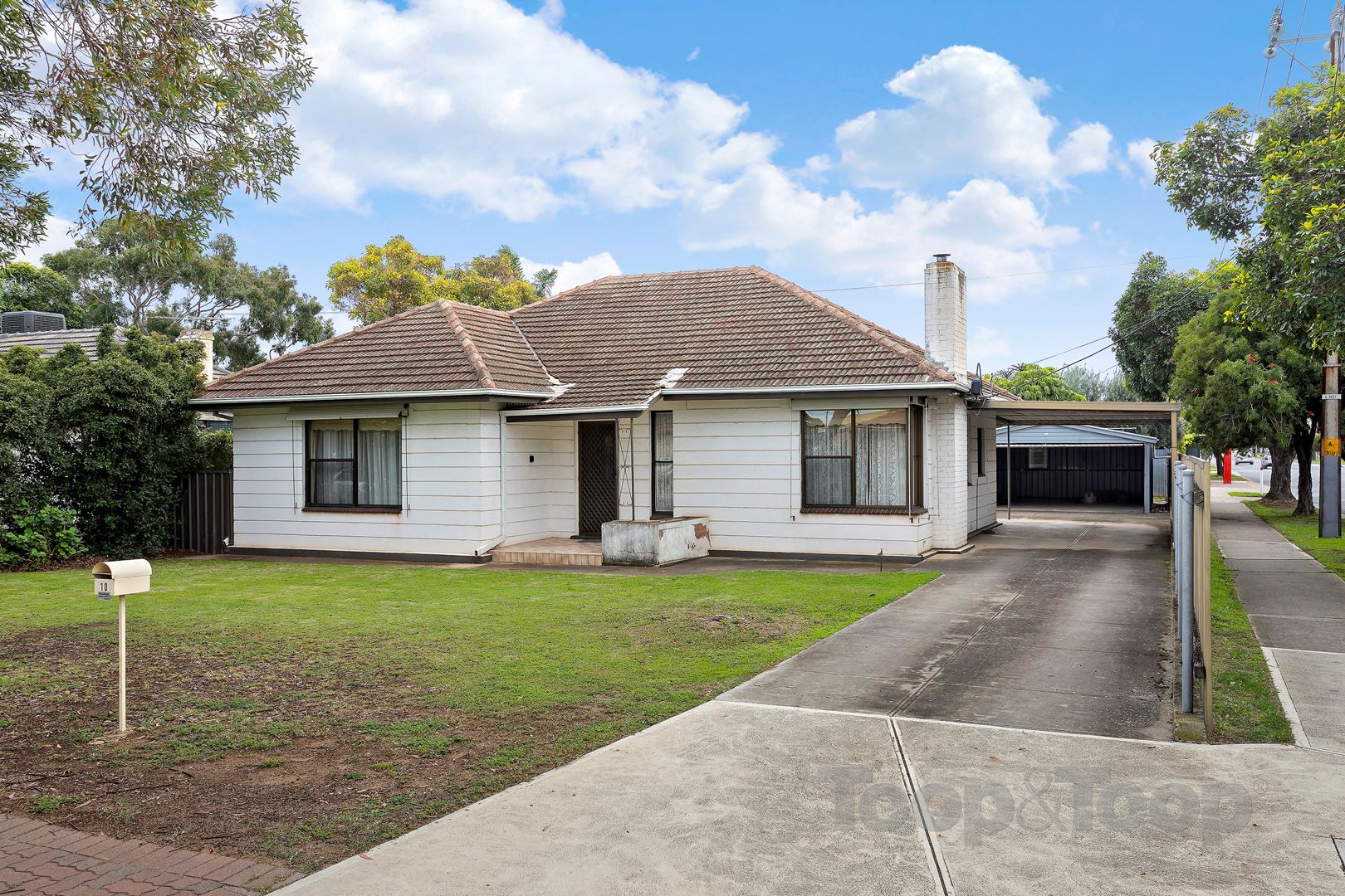 10 Sinclair Street, Grange SA 5022
