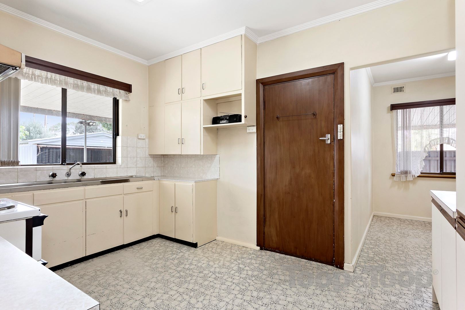 10 Sinclair Street, Grange SA 5022, Grange - Thumbnail 7