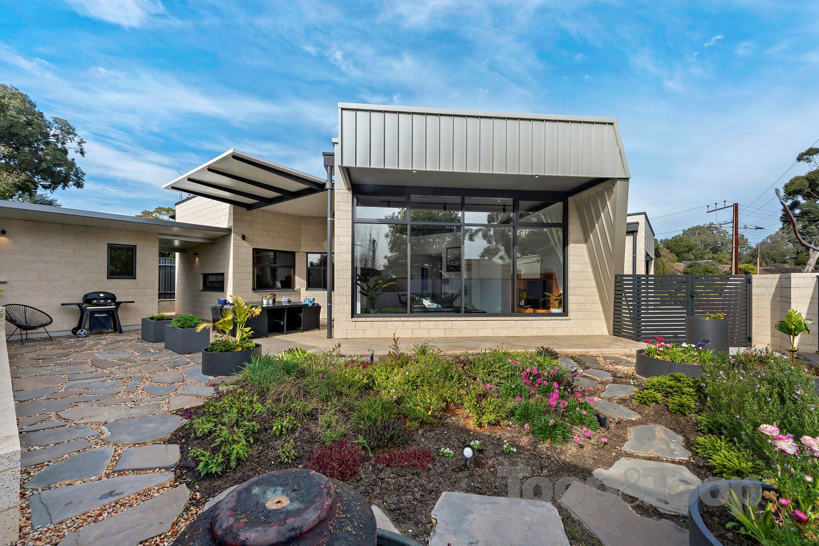 10 Carunta Street, Wattle Park SA 5066, Wattle Park - Thumbnail 2