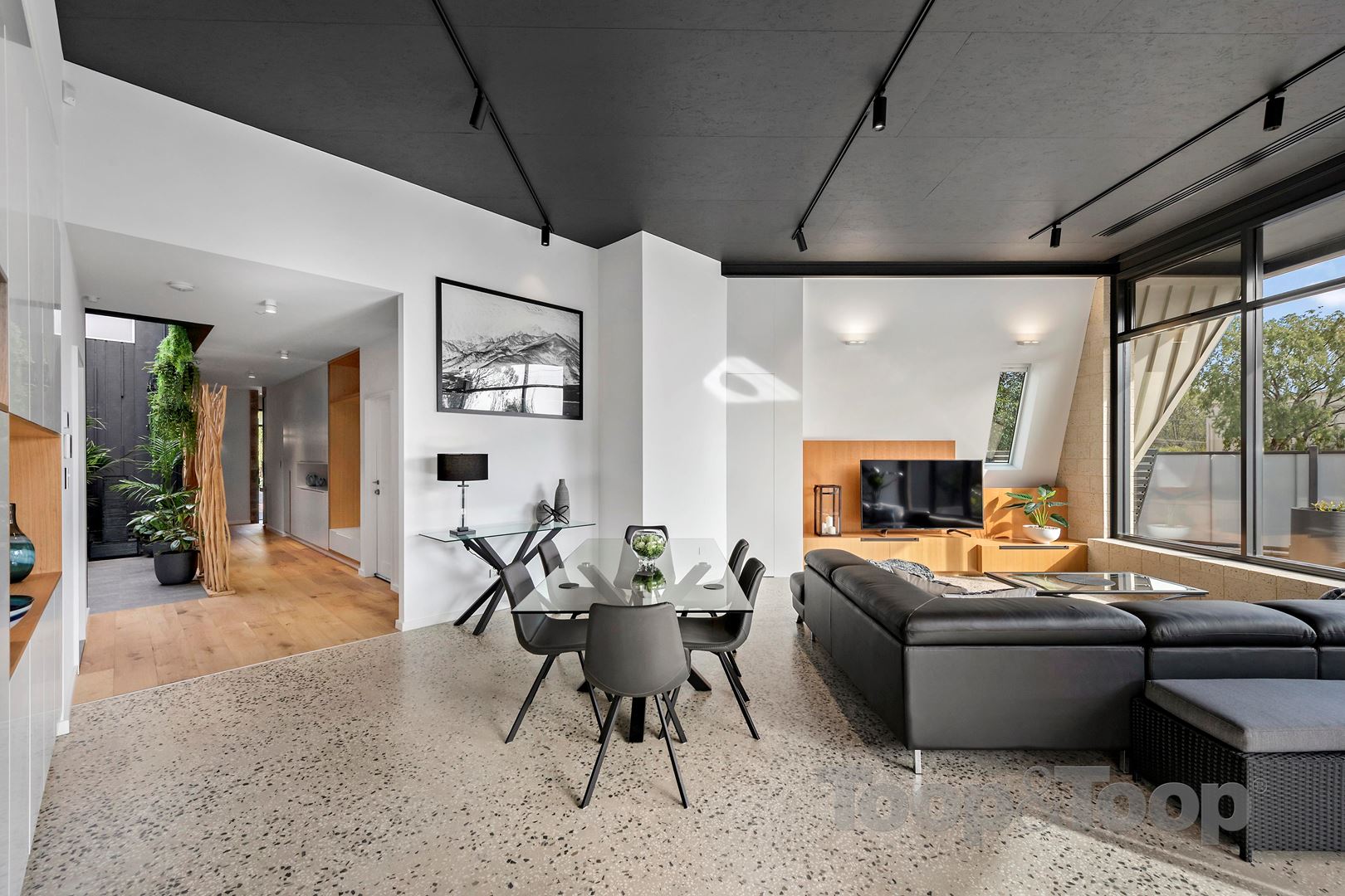 10 Carunta Street, Wattle Park SA 5066, Wattle Park - Thumbnail 5