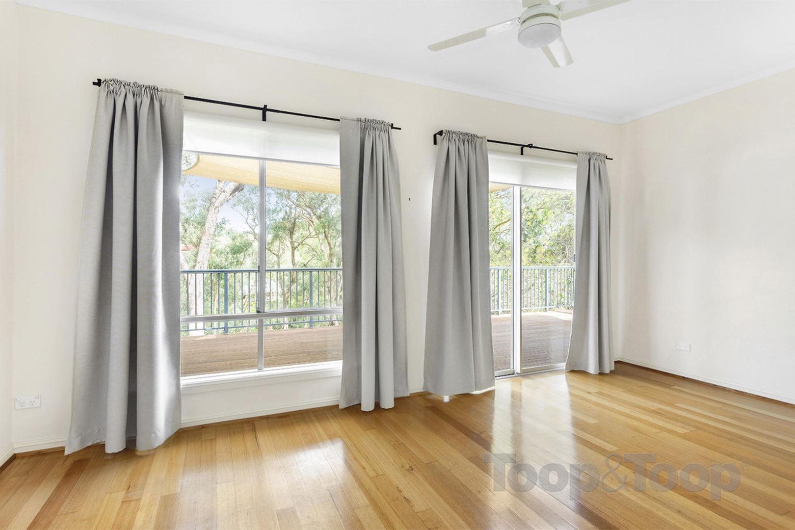 29 Willunga Street, Eden Hills SA 5050 TOOP+TOOP