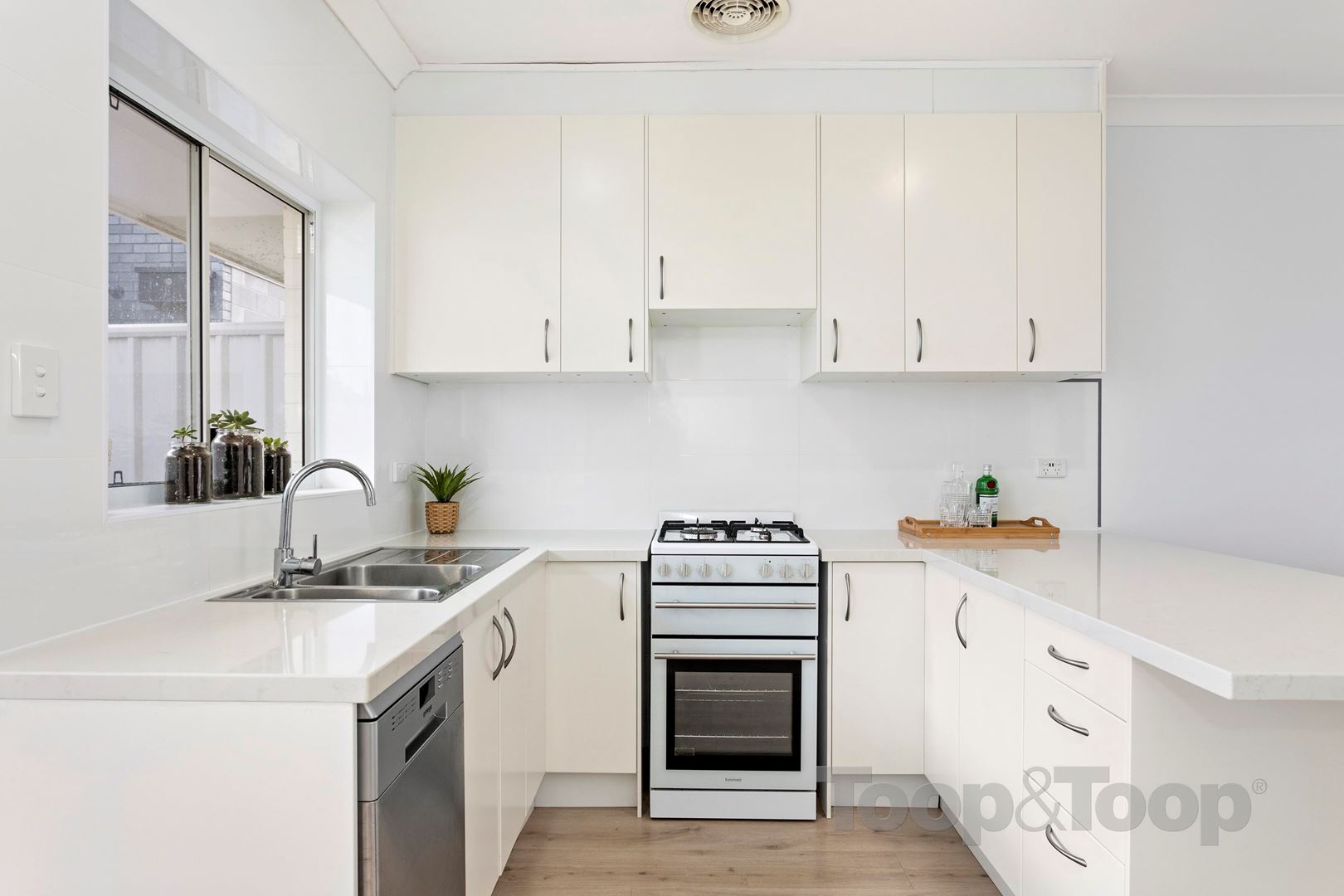 2 / 34 Charles Sturt Avenue, Grange SA 5022, Grange - Thumbnail 3