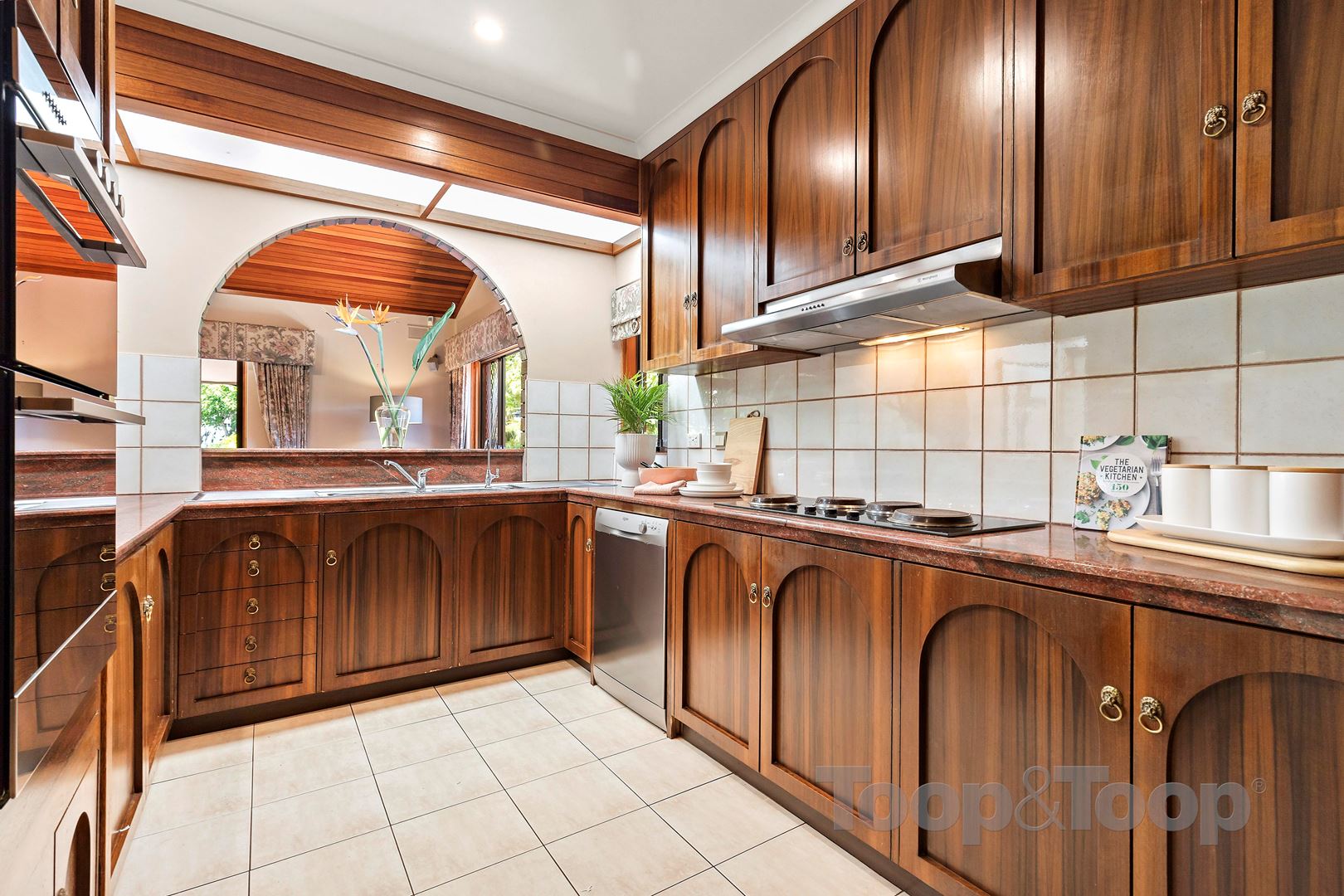 9 Lake View Crescent, Highbury SA 5089, Highbury - Thumbnail 5