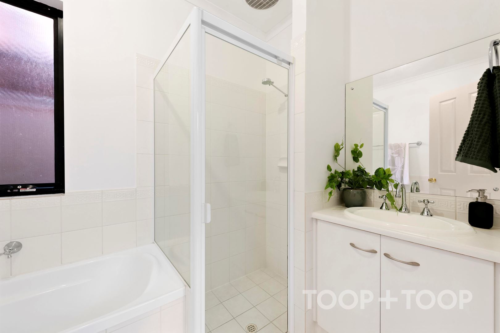 26 Chatham Road, Keswick SA 5035, Keswick - Thumbnail 4