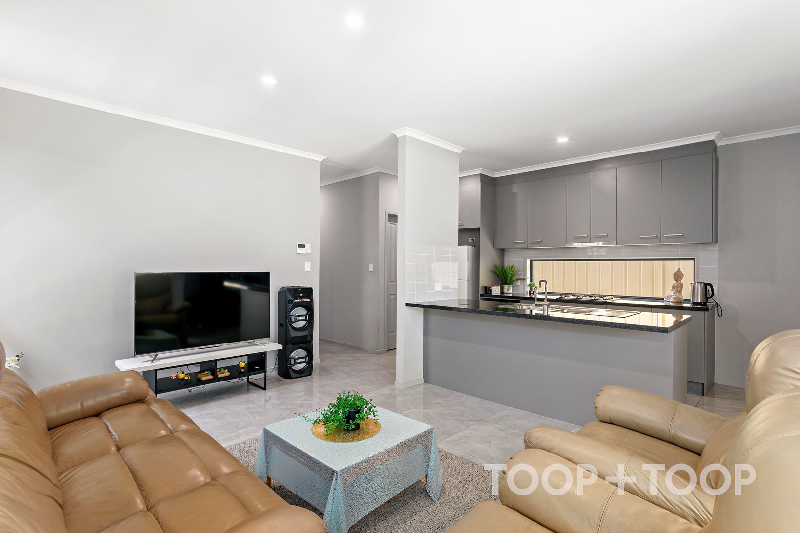 18A Byron Avenue, Clovelly Park SA 5042, Clovelly Park - Thumbnail 3