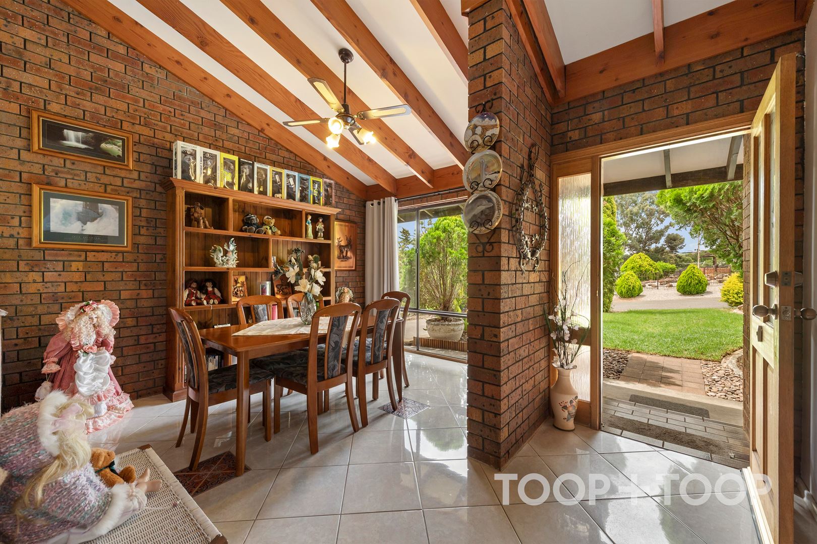 11 Parkeston Court, Para Hills SA 5096, Para Hills - Thumbnail 2