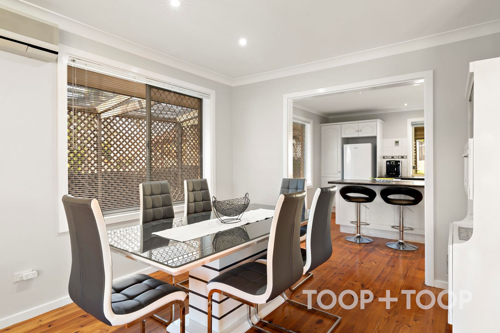 6 Dorian Street, Para Vista SA 5093, Para Vista - Thumbnail 4