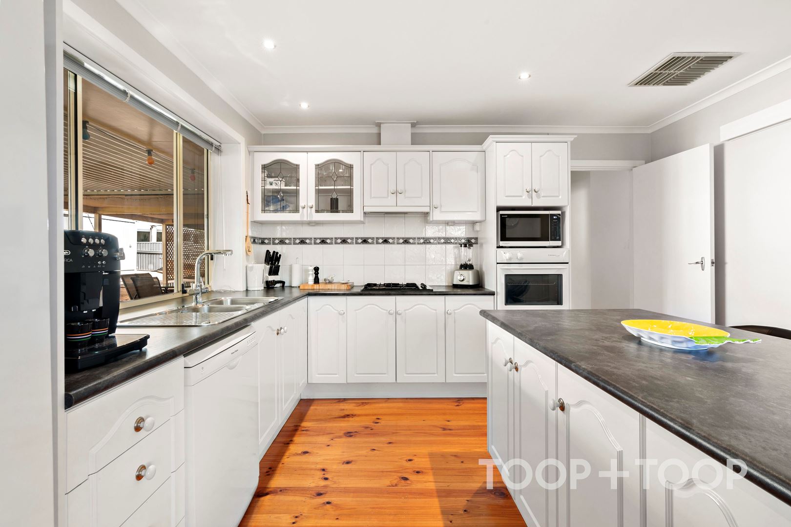6 Dorian Street, Para Vista SA 5093, Para Vista - Thumbnail 3