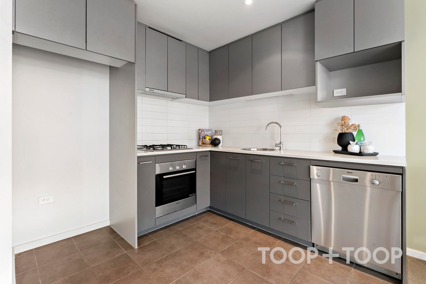 305 / 12-14 Wirra Drive, New Port SA 5015, New Port - Thumbnail 5
