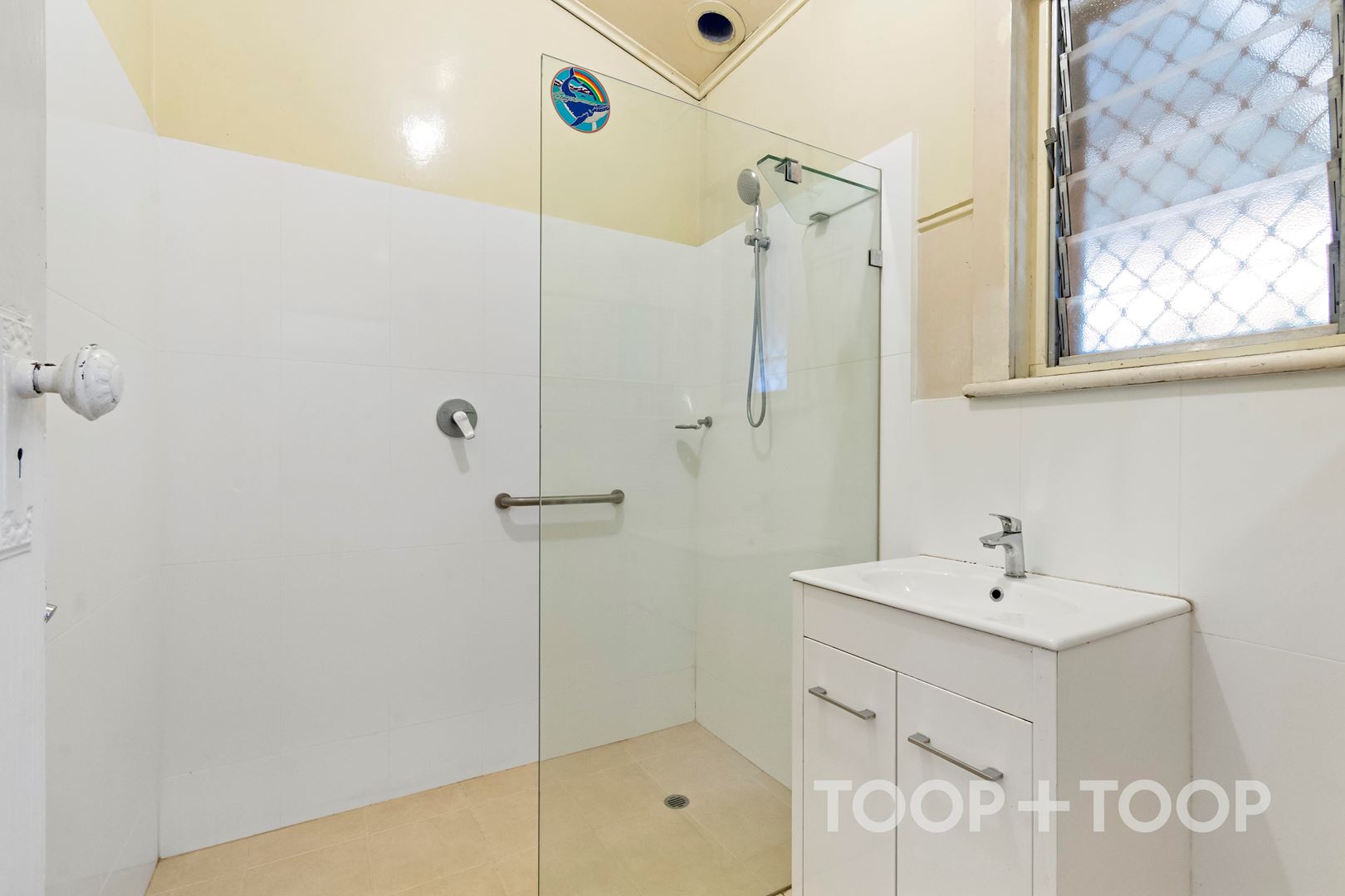 43 Russell Terrace, Woodville Park SA 5011, Woodville Park - Thumbnail 4
