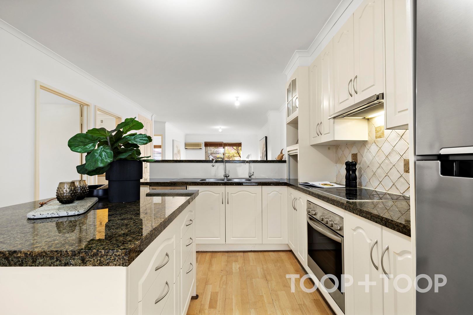 23D / 17 Eden Street, Adelaide SA 5000, Adelaide - Thumbnail 3