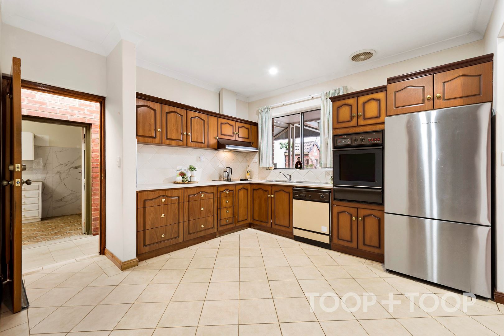 2 Trafford Road, Campbelltown SA 5074, Campbelltown - Thumbnail 7