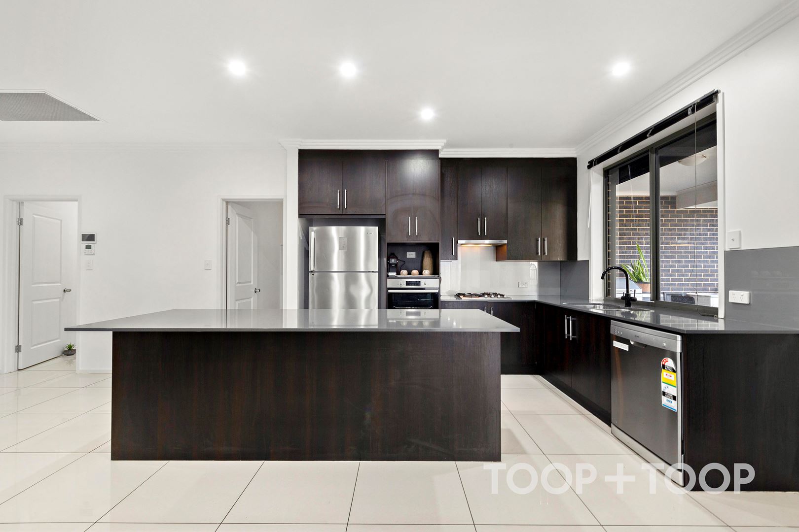 225 Whites Road, Paralowie SA 5108, Paralowie - Thumbnail 2