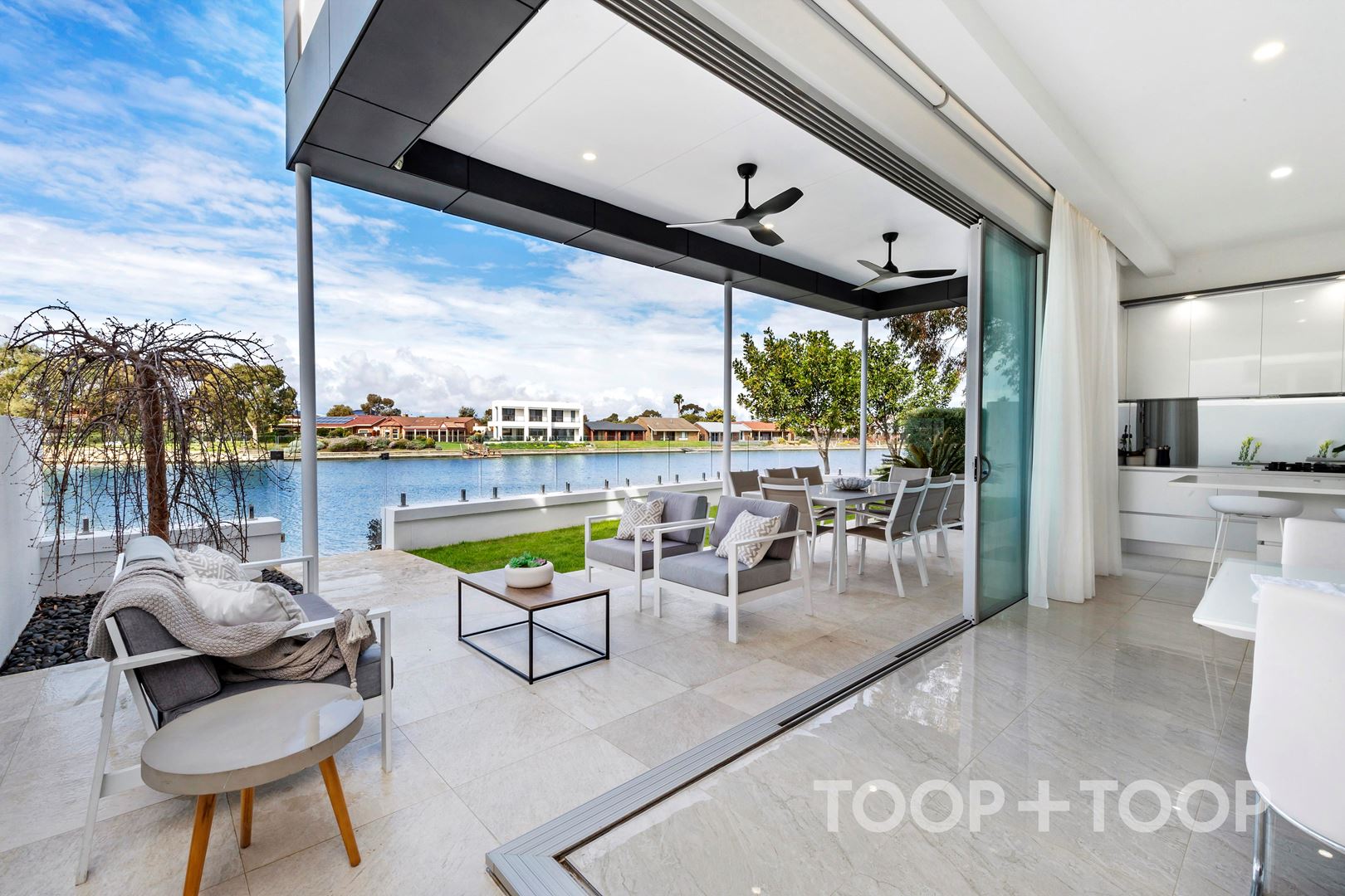2a Dawe Court, West Lakes Shore SA 5020, West Lakes Shore - Thumbnail 2