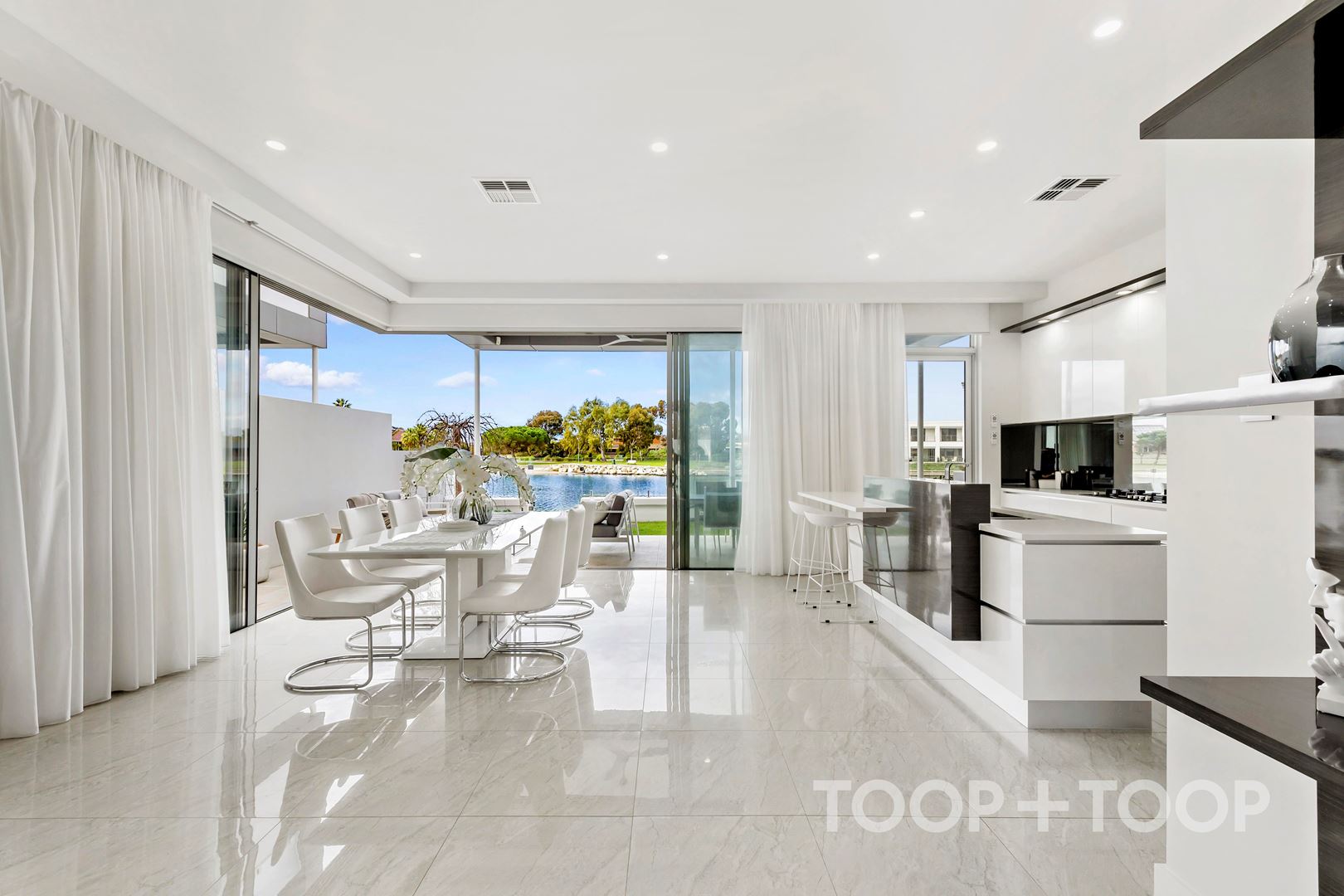 2a Dawe Court, West Lakes Shore SA 5020, West Lakes Shore - Thumbnail 5