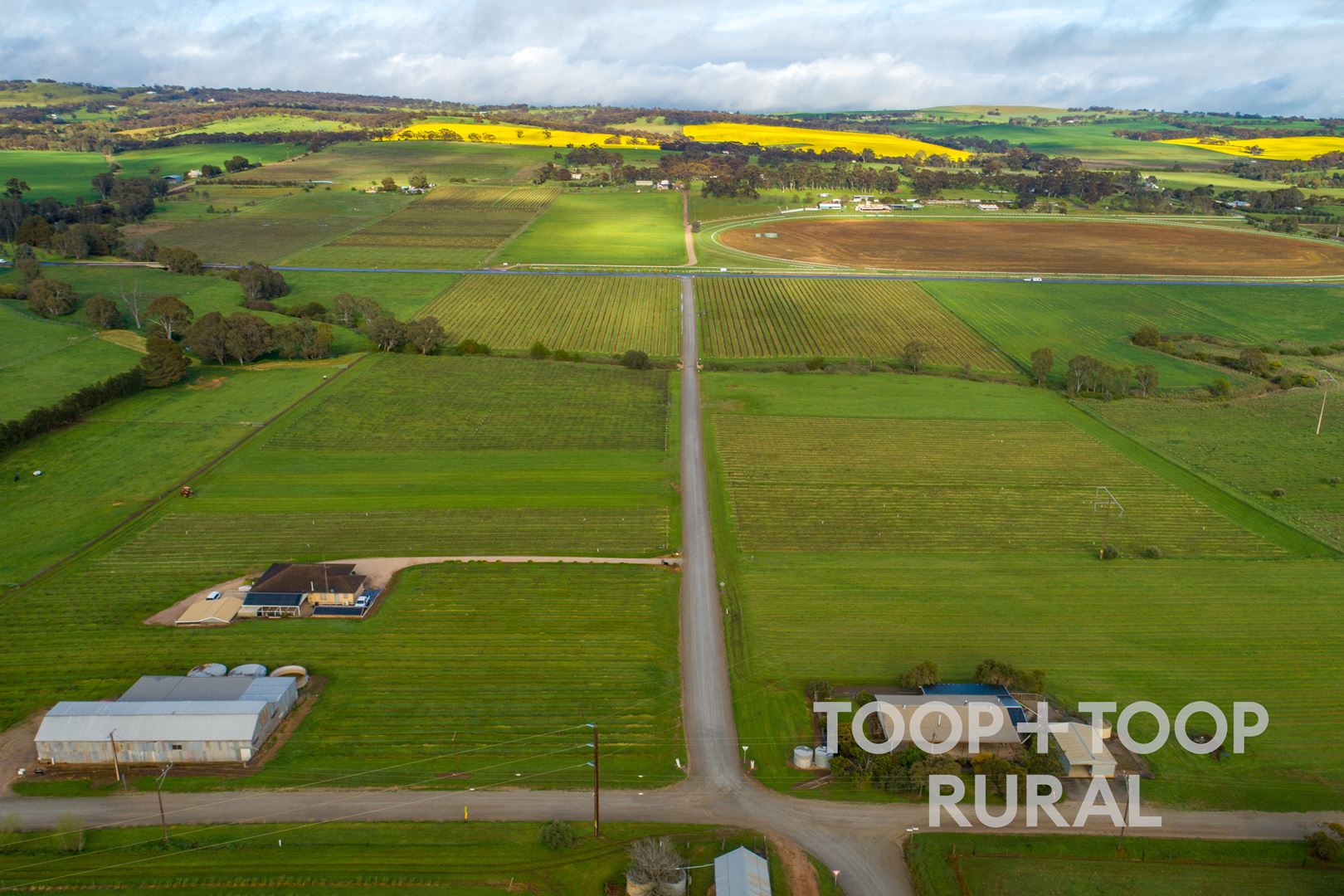 50 Roach Road, Stanley Flat SA 5453 TOOP+TOOP