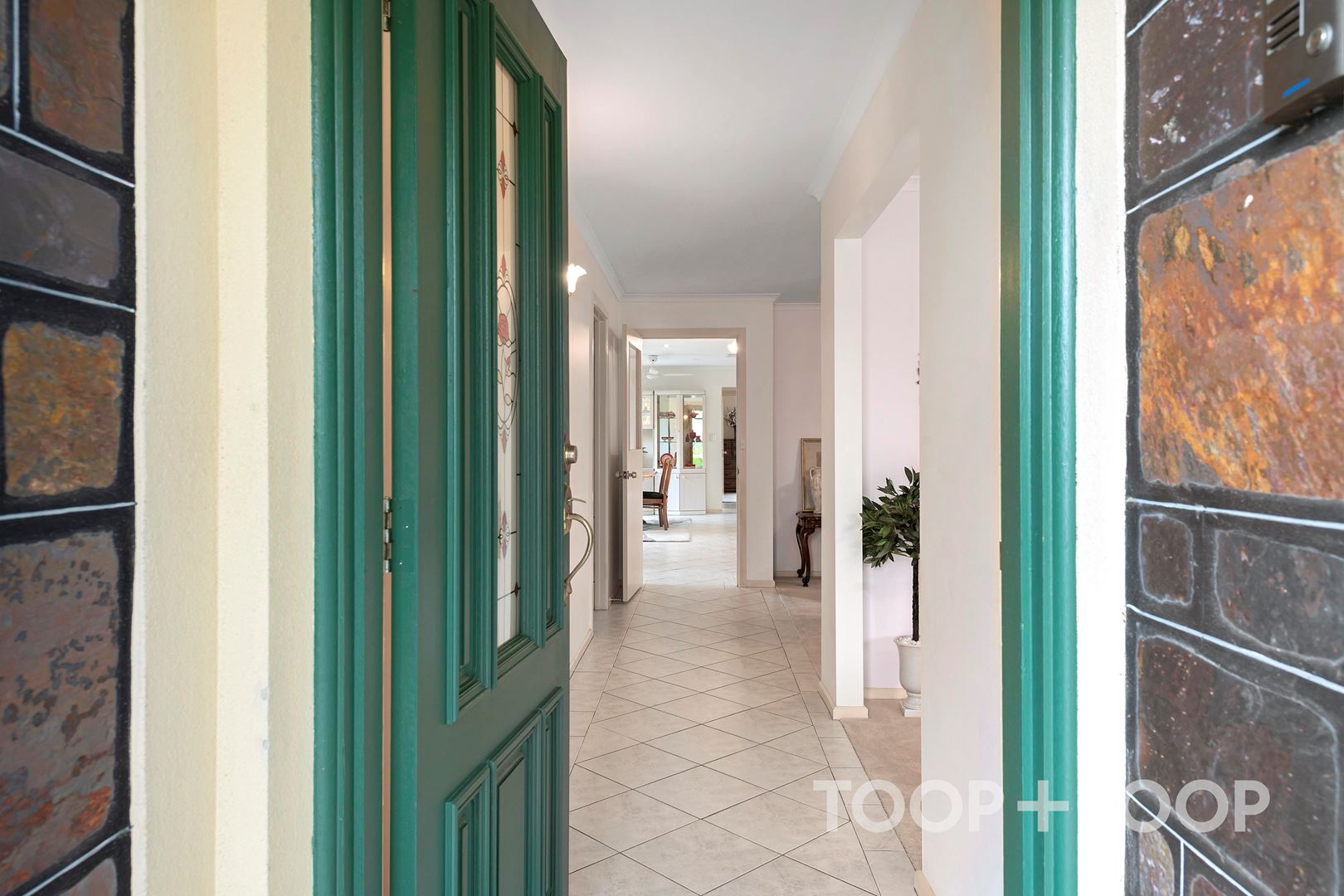 14 Elmwood Rise, Golden Grove SA 5125, Golden Grove - Thumbnail 2