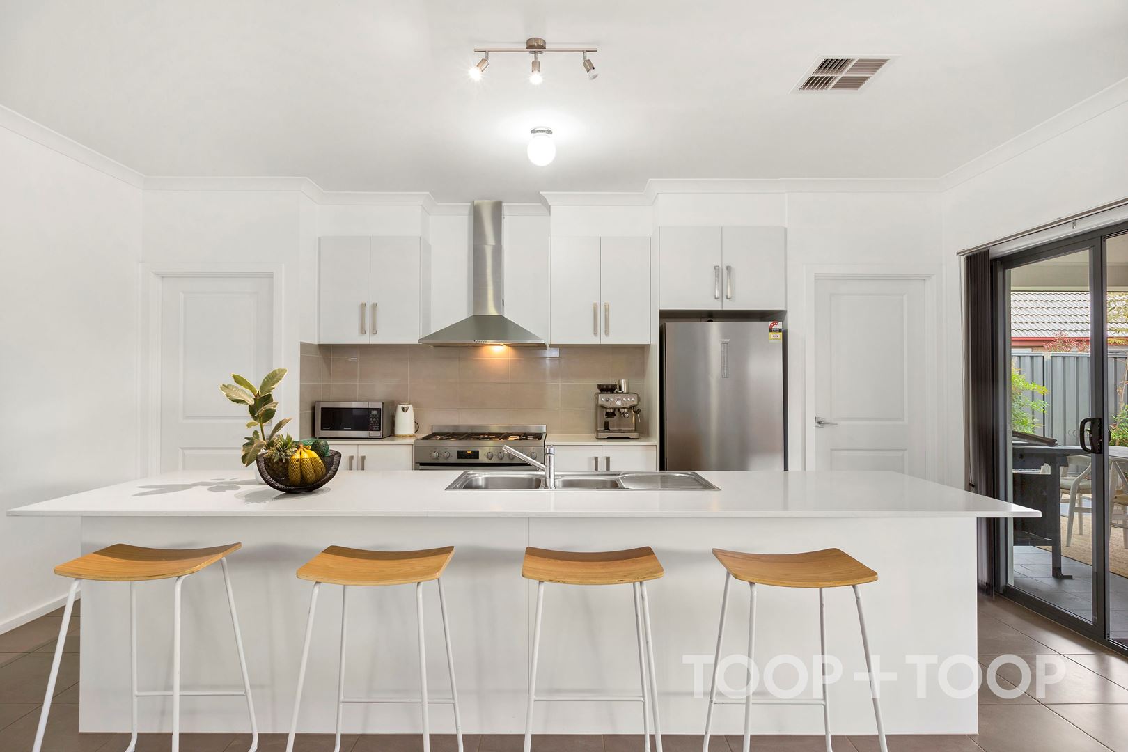 31 Sandford Street, Kensington Gardens SA 5068, Kensington Gardens - Thumbnail 2