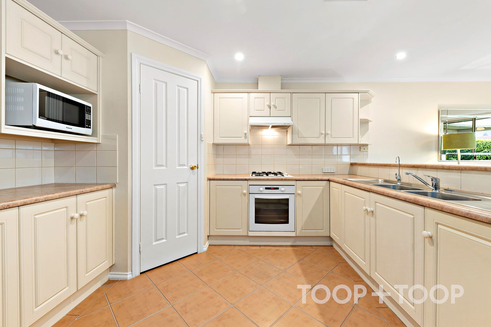 12 Ballard Close, Greenwith SA 5125, Greenwith - Thumbnail 2