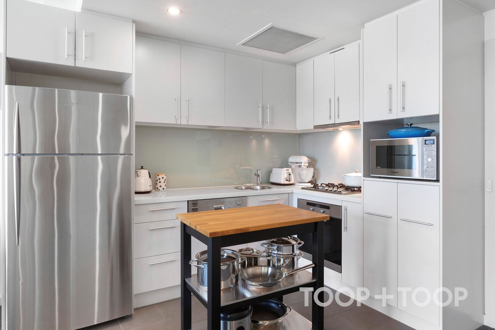 407 / 61-69 Brougham Place, North Adelaide SA 5006, North Adelaide - Thumbnail 3