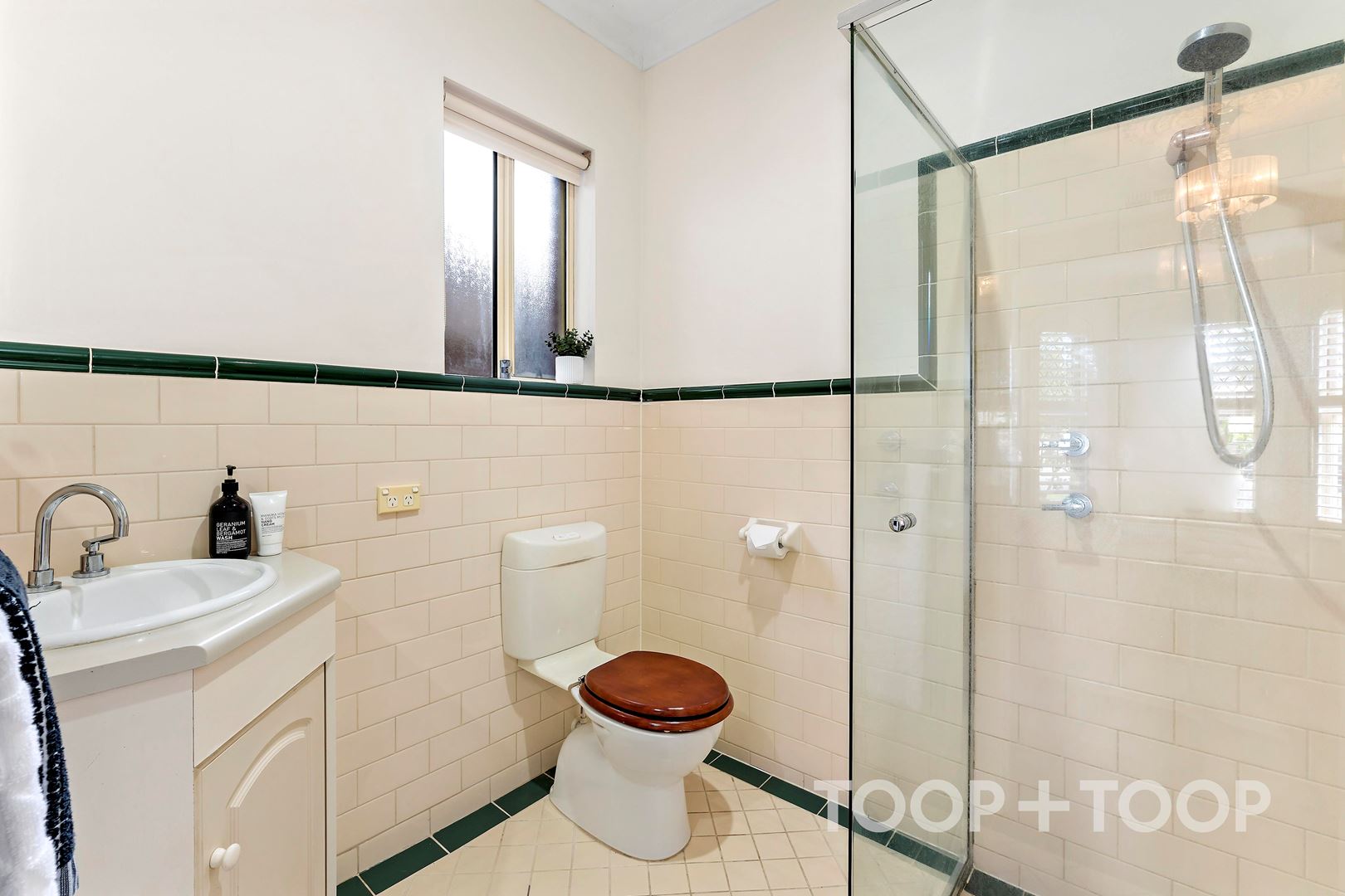 24 Jellicoe Street, Flinders Park SA 5025, Flinders Park - Thumbnail 3